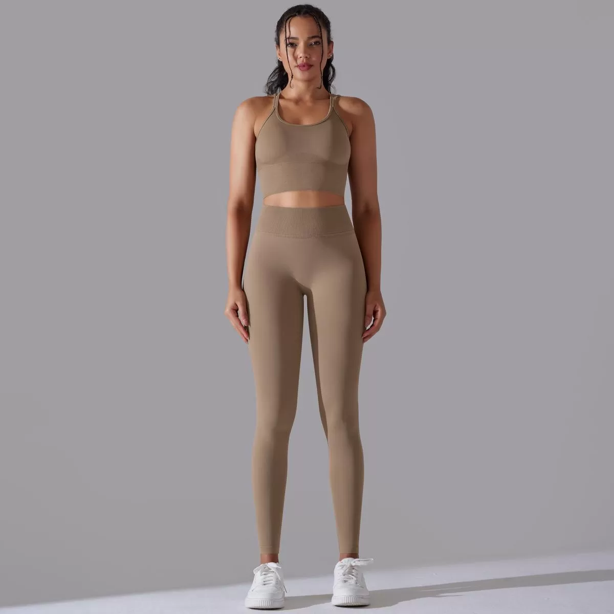 Seamless Women's 2-Piece Yoga Set: Sports Bra and Leggings FGB6632