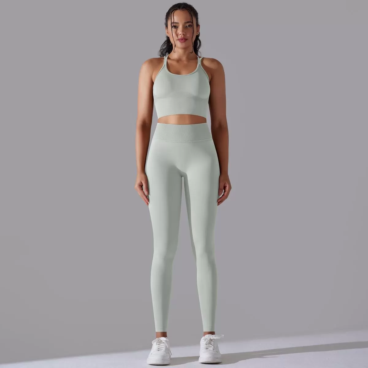 Seamless Women's 2-Piece Yoga Set: Sports Bra and Leggings FGB6632